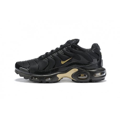 Air Max Plus Tn Mens Black Gold 852630 001 Shoes